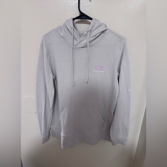 Vineyard Vines Tops - ✨Women’s Vineyard Vines Hoodie Size Small